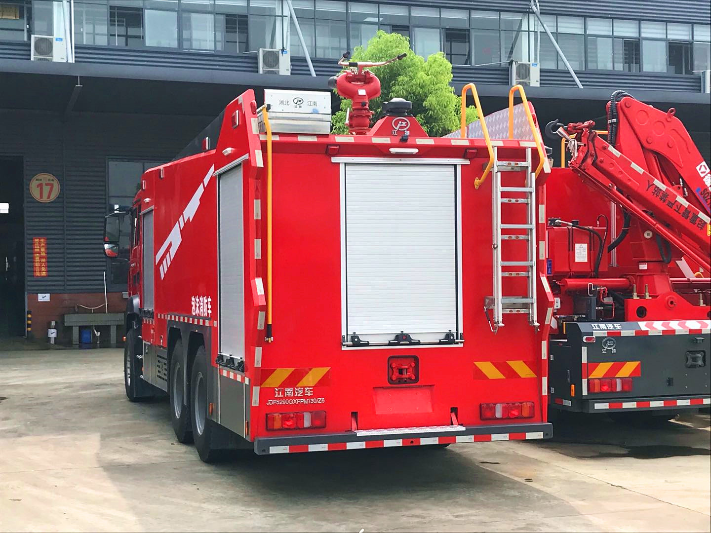 �����ǵ¿�16��������