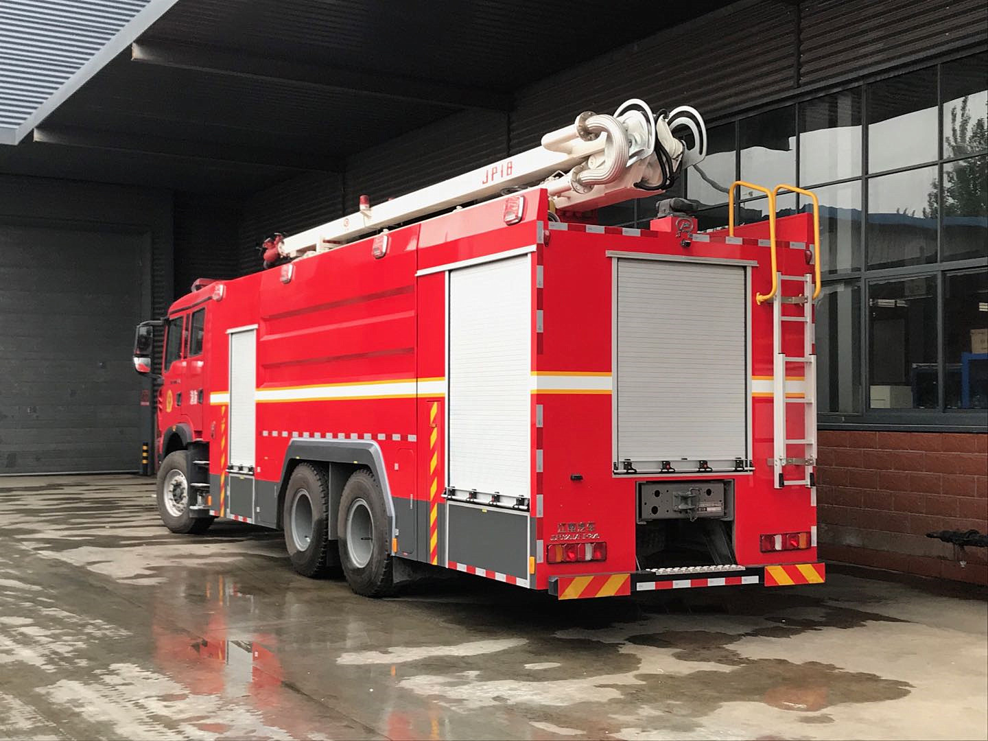 ����18�׾ٸ�����������