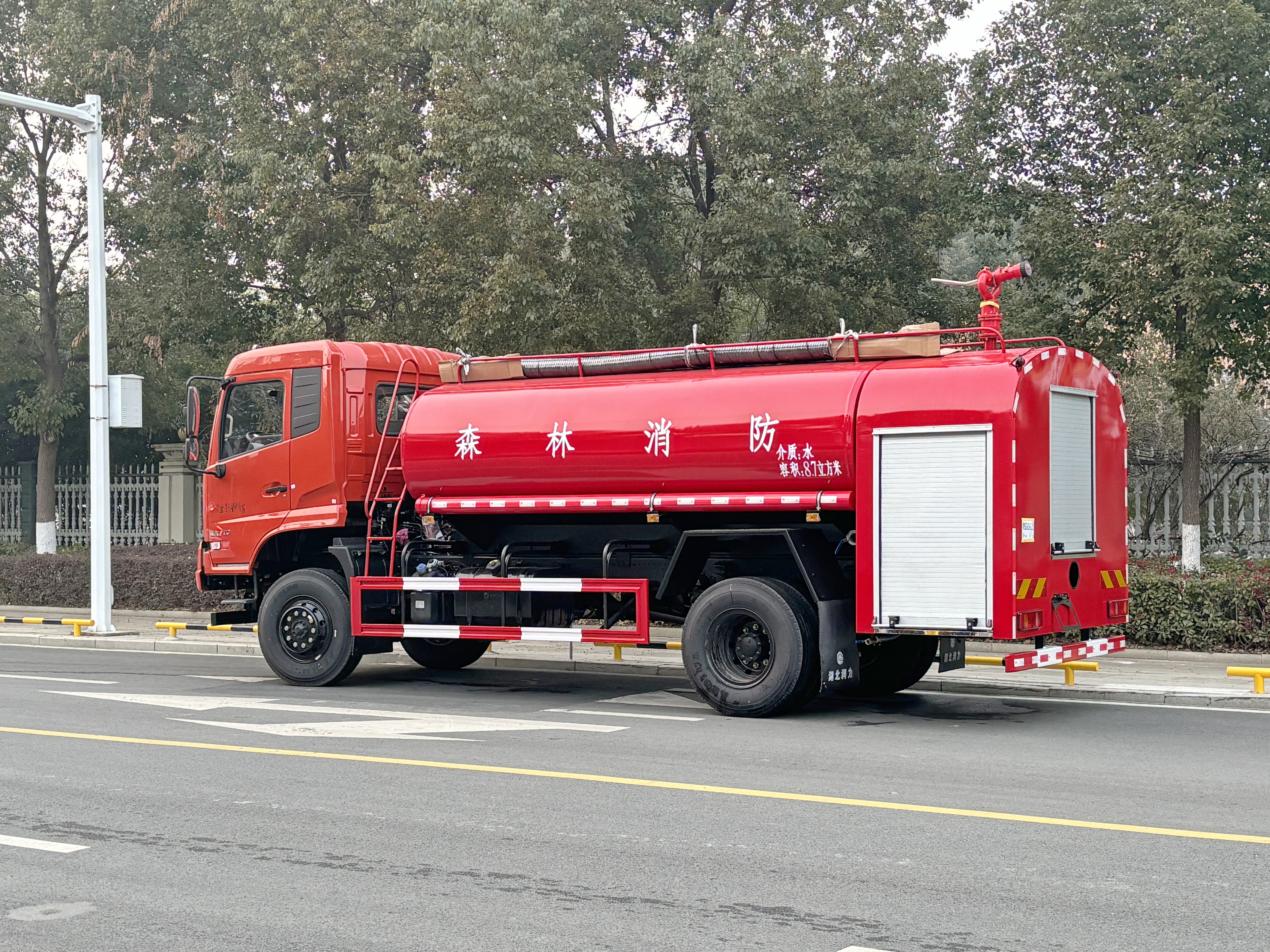 �����������9��ɭ�ֹ�ˮ������Բ��