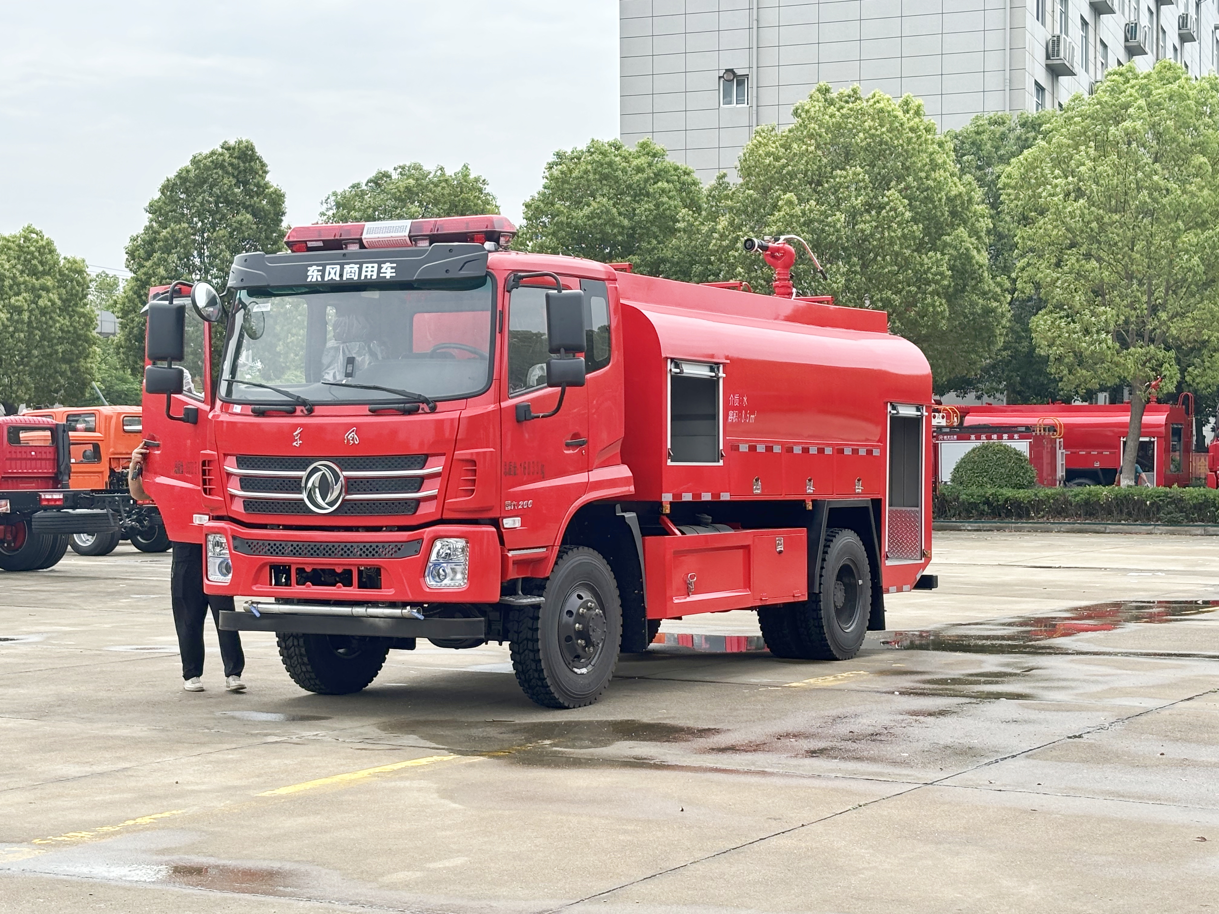 ����8-9������ɭ�ֹ�ˮ������